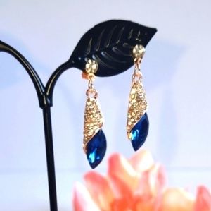 18k Gold 💙 Rhinestone & Blue Drop Earrings ☆》NWT《☆